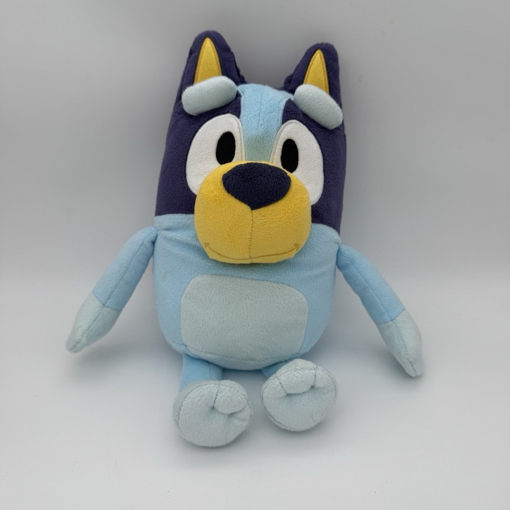 Bluey 12" Talking Plush Interactive Sing Along Different Phrases Moose - Video